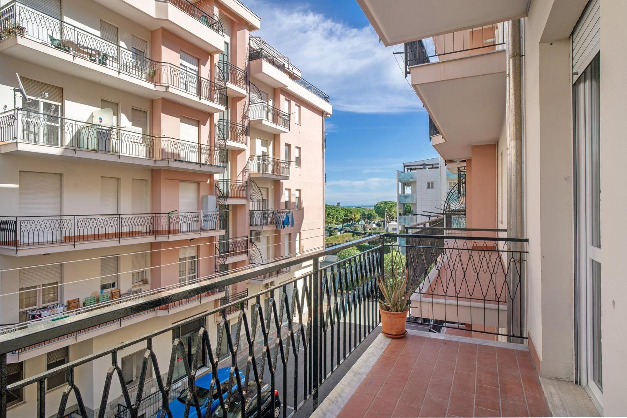 La Casa Dei Nonni Apartment Албенга Екстериор снимка